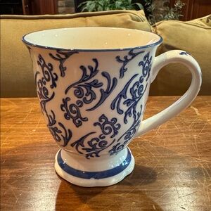NEW Sur La Table MUG Blue And White Pattern Footed Classic Traditional Stoneware